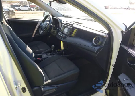 2018 Toyota Rav4 Le z USA, uszkodzony, nr VIN JTMZFREV9JJ210235